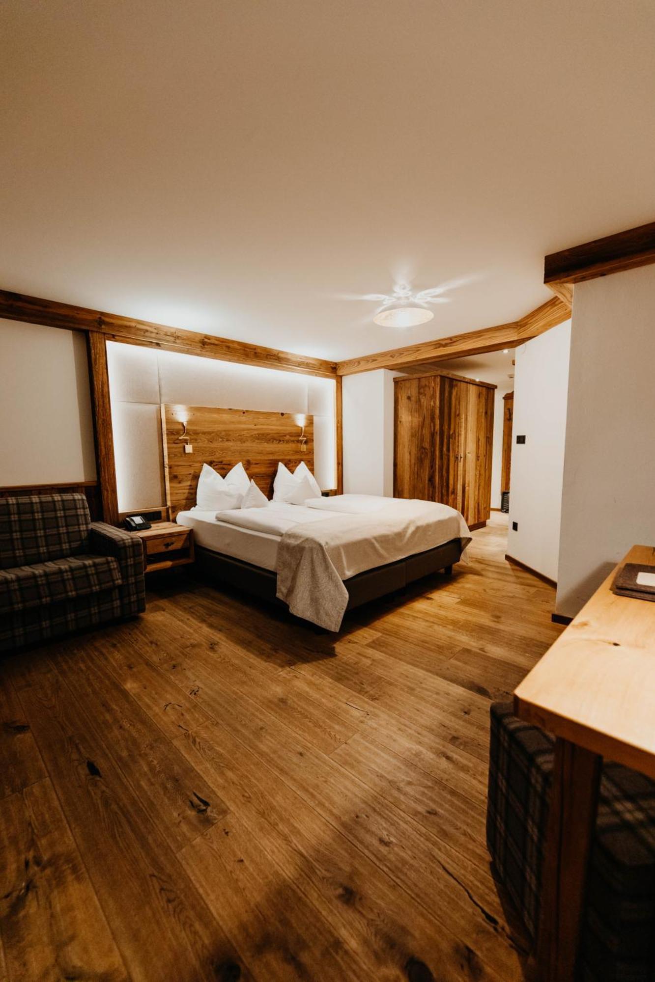 Post Seefeld - Wellnesshotel Tirol Seefeld in Tirol Rom bilde
